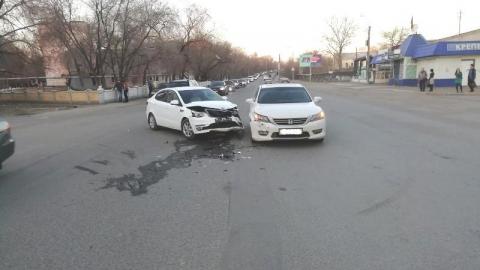 В Оренбурге в ДТП на ул. Львовской пострадал водитель «КИА РИО»
