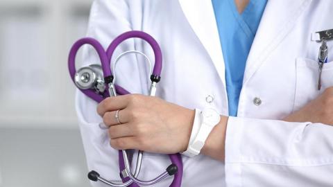 Студенты ОрГМУ помогают коллегам с COVID-пациентами