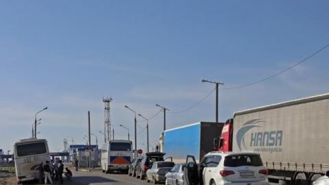Почему на российско-казахской границе образовалась двухдневная пробка 