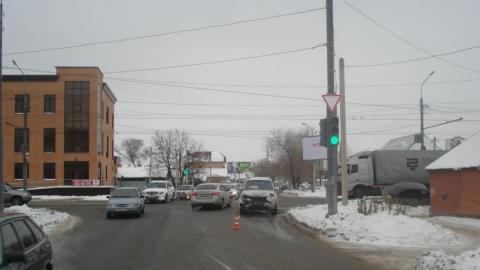 В аварии на проспекте Победы пострадали 3 человека
