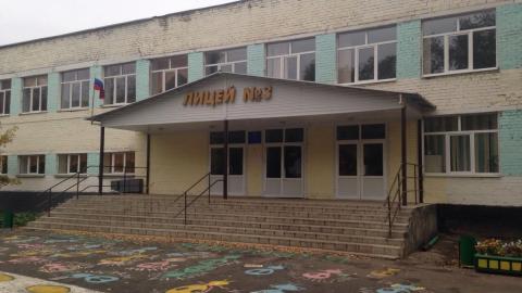 В лицее №3 Оренбурга во время каникул проводили ремонт 