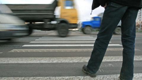 В Оренбурге на улице Котова неизвестный сбил молодого человека