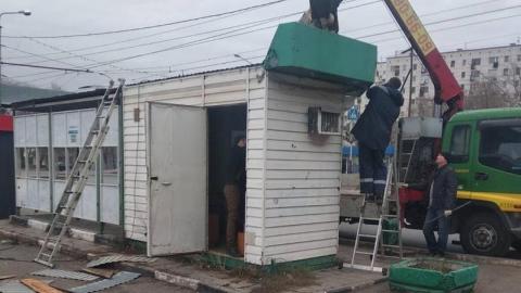 В Оренбурге демонтируют незаконно размещенные ларьки