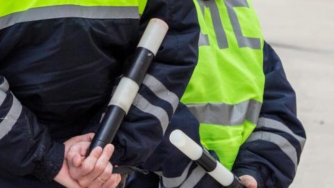 СК: в Оренбуржье задержаны вымогавшие взятку инспекторы из Самарской области