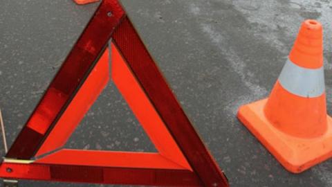 Водитель ВАЗа не справился с управлением, пострадали две женщины