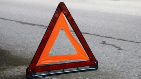 В районе Сорочинска нетрезвый мотоциклист въехал в дорожный знак