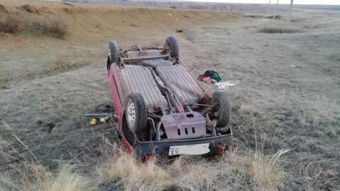 В Красногвардейском районе «ВАЗ» опрокинулся в кювет