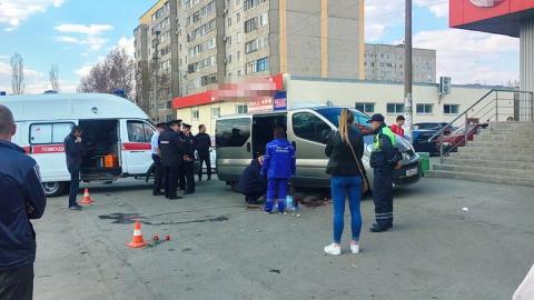 В Орске водитель микроавтобуса насмерть сбил 12-летнего пешехода
