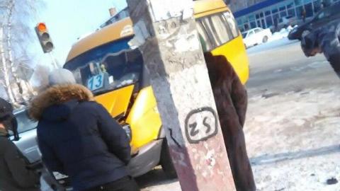 В Бузулуке водитель «Хёндай» нарушил правила и врезался в пассажирскую ГАЗель