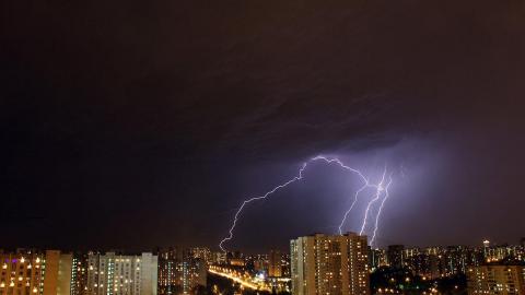 Синоптики обещают оренбуржцам прохладные и дождливые выходные