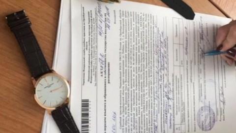 Таможенники конфисковали часы марок Rolex, Hublot и Armani на пункте пропуска