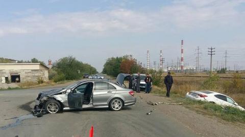 В Оренбуржье пьяный водитель Mersedes влетел в Lexus