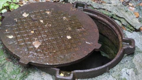 В Бузулуке женщина убила сожителя и спрятала его тело в канализационном люке