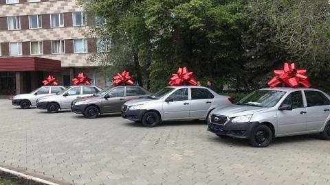 Финалисты конкурса «Лучшая многодетная семья Оренбуржья» получили новые автомобили