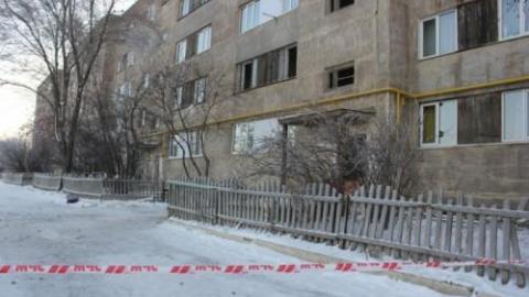 Режим ЧС: в Новорудном спасатели устраняют последствия взрыва бытового газа