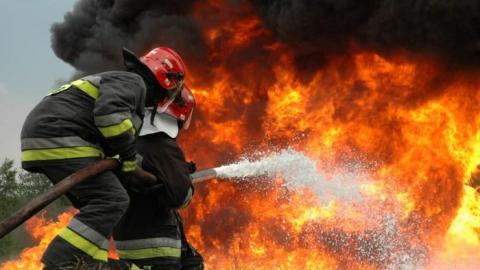 Во вторник в Бузулуке сгорели квартира и жилой дом