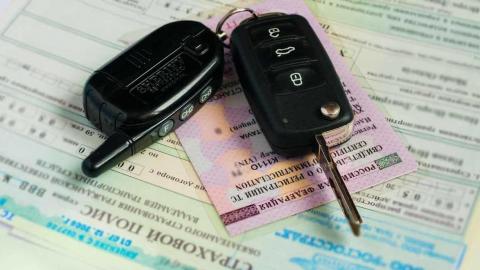 В России ввели новые правила регистрации автомобилей в ГИБДД 