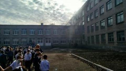 В Стерлитамаке школьник с ножом напал на класс: ранены трое