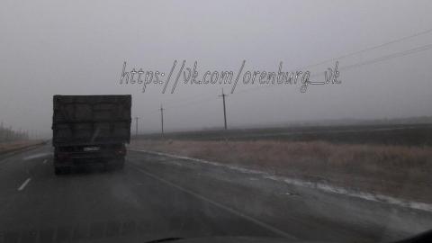 В Оренбуржье из-за снега перекрыты несколько трасс федерального значения
