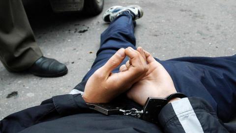 Полицейские задержали в центре Оренбурга подозреваемых в квартирных кражах