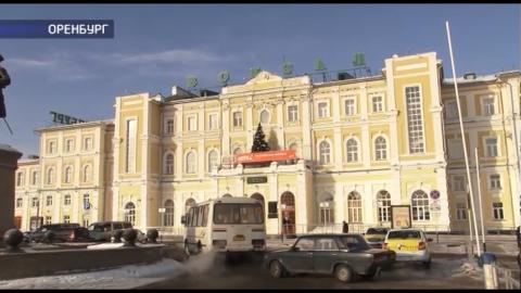 Посмотреть Железнодорожному вокзалу Оренбурга исполнилось 140 лет 