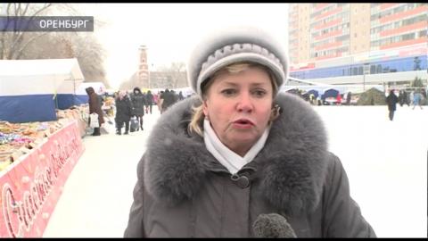 Посмотреть Ускоренная подготовка к Новому году усугубляется погодой