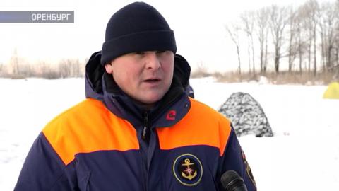 Посмотреть Сотрудники МЧС напомнили, как вести себя на льду