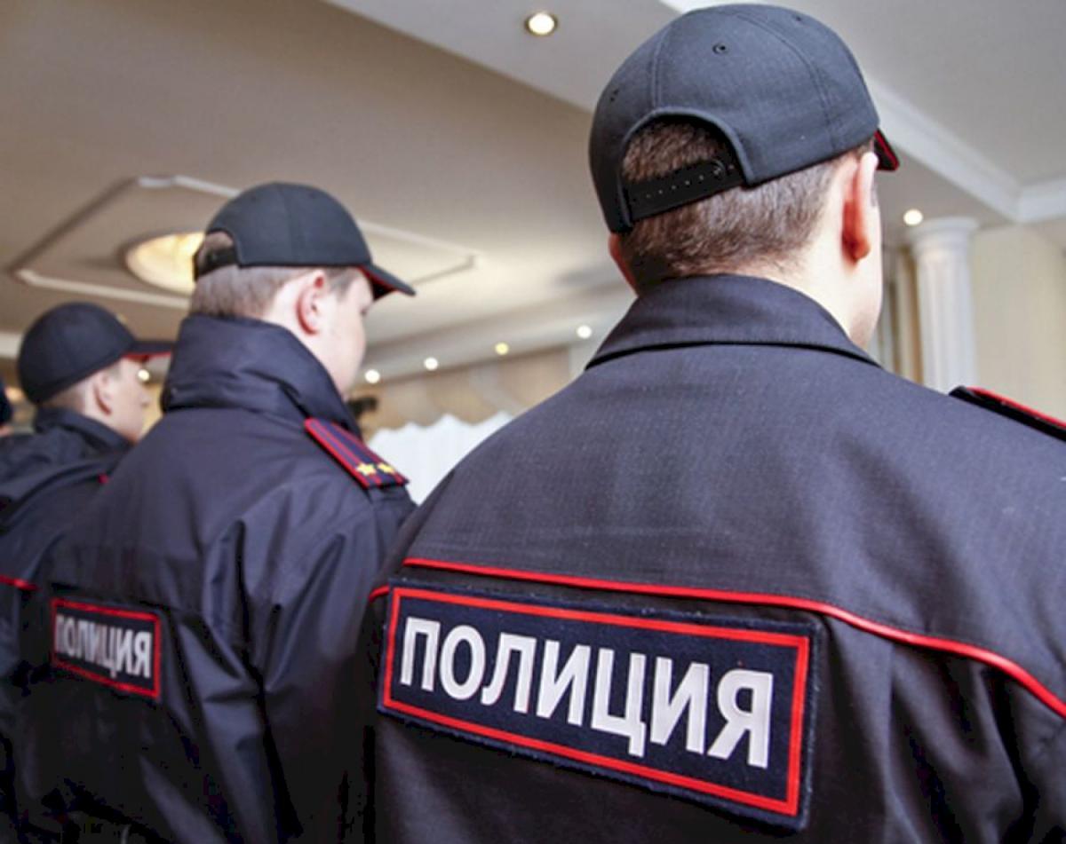 В Оренбурге поджигатели частного дома потеряли документы на месте преступления В Оренбурге поджигатели частного дома потеряли документы на месте преступления