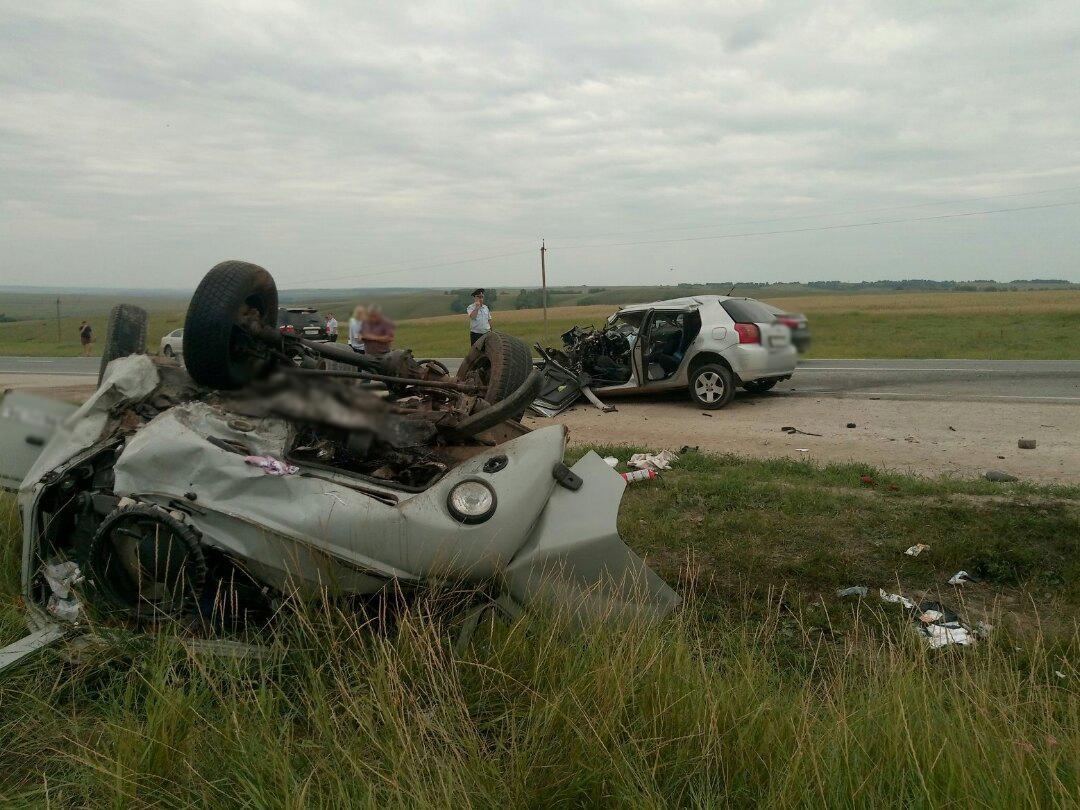 В ДТП в Бугурусланском районе погибли двое мужчин В ДТП в Бугурусланском районе погибли двое мужчин