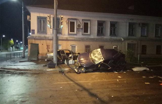 В ДТП на перекрёстке Комсомольской и Рыбаковской погибла Наталья Нальвадова В ДТП на перекрёстке Комсомольской и Рыбаковской погибла Наталья Нальвадова