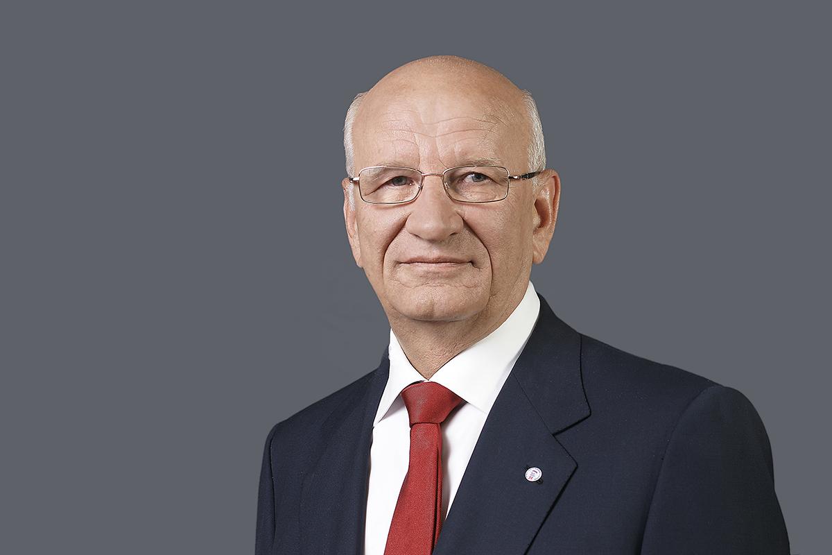 Юрий Берг ушел с поста Губернатора Оренбургской области Юрий Берг ушел с поста Губернатора Оренбургской области