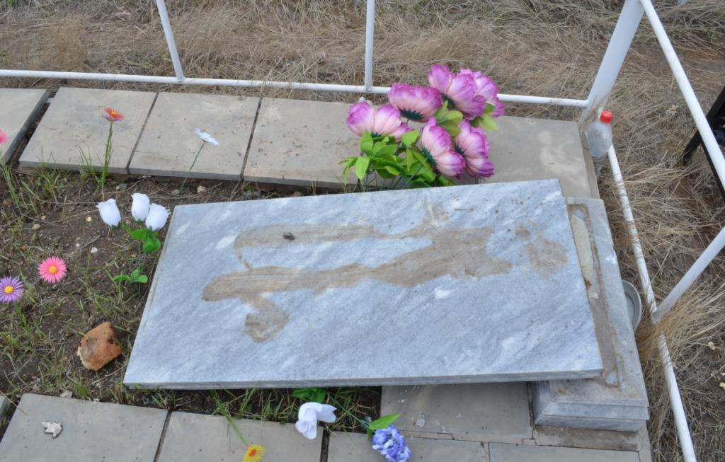 Подростки из Оренбуржья разрушили 71 памятник на кладбище Подростки из Оренбуржья разрушили 71 памятник на кладбище