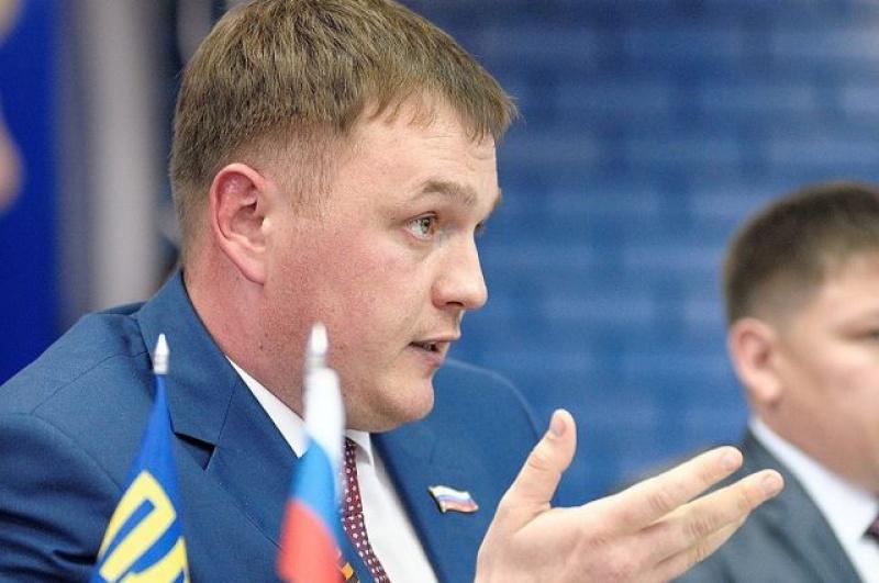 Депутат Владимир Мирохин сложил с себя полномочия замруководителя ЛДПР в ЗС Депутат Владимир Мирохин сложил с себя полномочия замруководителя ЛДПР в ЗС