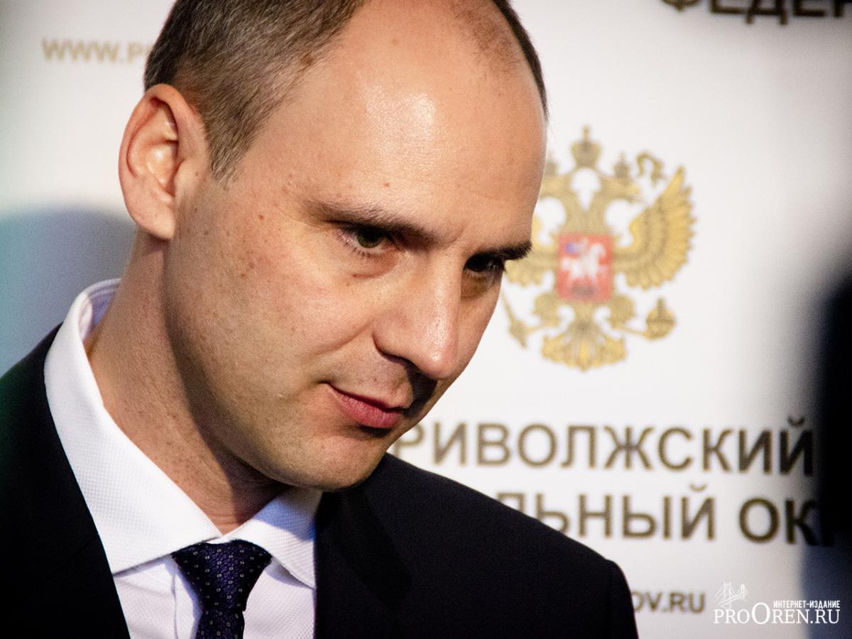 Денис Паслер обещал решить бытовые вопросы приемных детей Стремского Денис Паслер обещал решить бытовые вопросы приемных детей Стремского