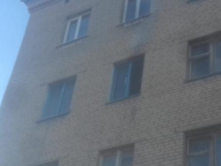 В Оренбуржье пожарные эвакуировали 26 человек из горящего дома В Оренбуржье пожарные эвакуировали 26 человек из горящего дома