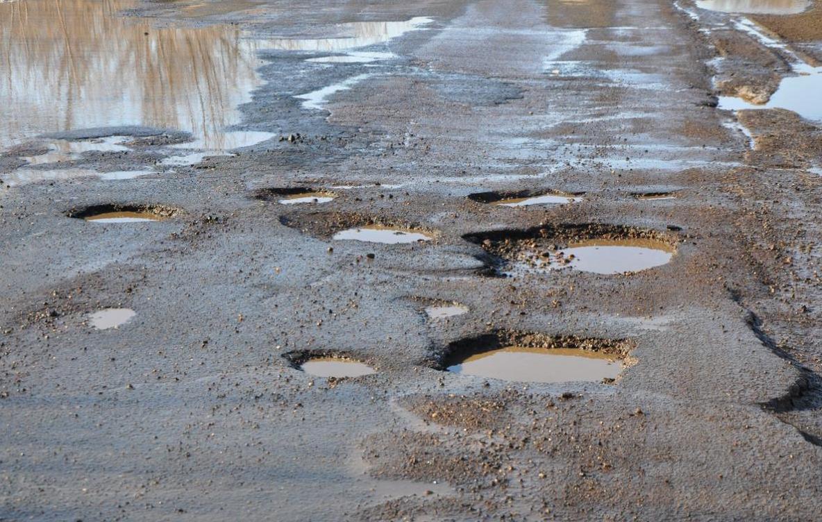 В Оренбурге составили ТОП-10 разбитых дорог В Оренбурге составили ТОП-10 разбитых дорог