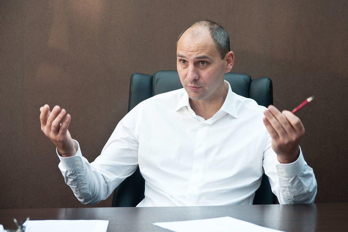 Денис Паслер поручил приостановить деятельность нефтяной компании в Переволоцком районе Денис Паслер поручил приостановить деятельность нефтяной компании в Переволоцком районе