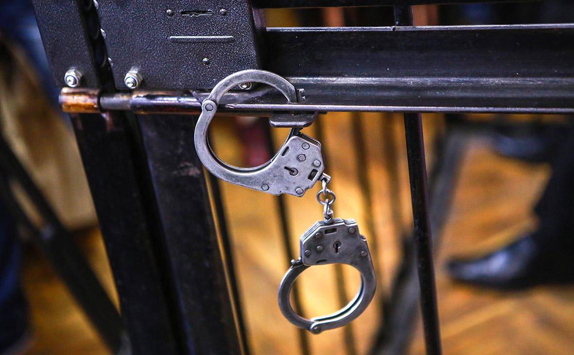 В Оренбурге подозреваемые в убийстве собутыльника заключены под стражу В Оренбурге подозреваемые в убийстве собутыльника заключены под стражу