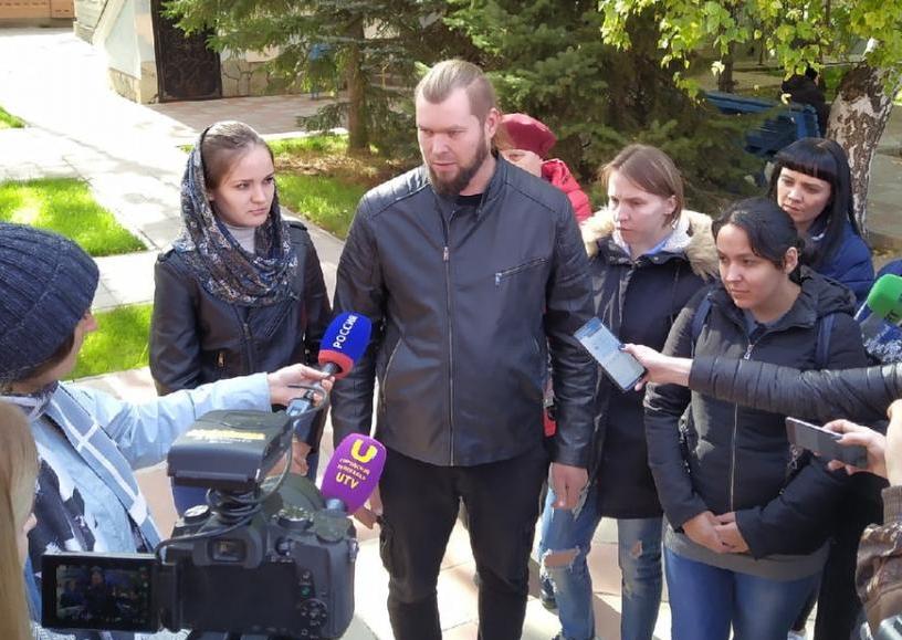 Дети Стремского не верят в обвинения против отца Дети Стремского не верят в обвинения против отца