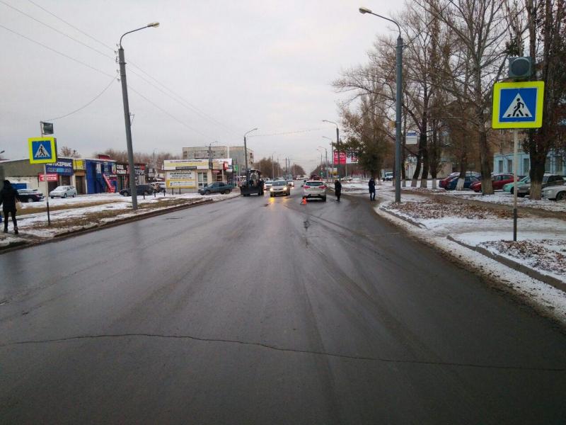 Пенсионерка на иномарке сбила 40-летнюю оренбурженку на Волгоградской Пенсионерка на иномарке сбила 40-летнюю оренбурженку на Волгоградской