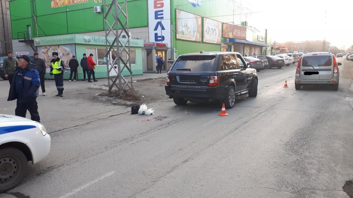 В Орске водитель иномарки насмерть сбил пенсионерку В Орске водитель иномарки насмерть сбил пенсионерку