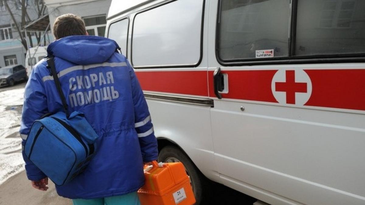 В Орске двое подростков попали в больницу с отравлением угарным газом В Орске двое подростков попали в больницу с отравлением угарным газом