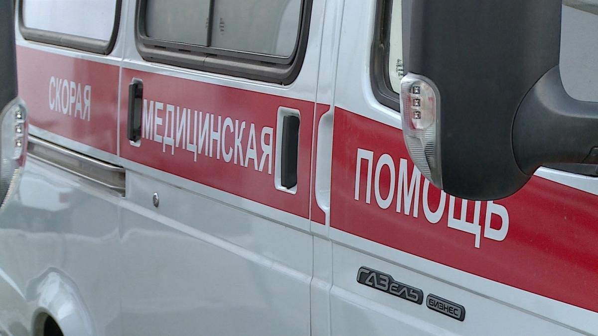 В Бузулуке из горящего двухэтажного дома спасли 6 человек В Бузулуке из горящего двухэтажного дома спасли 6 человек