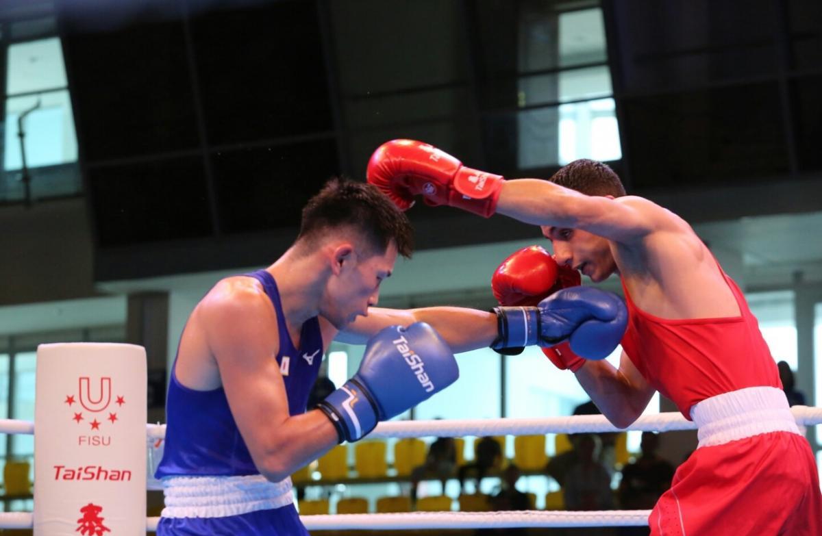 Оренбургский боксёр вышел в полуфинал Чемпионата мира Оренбургский боксёр вышел в полуфинал Чемпионата мира