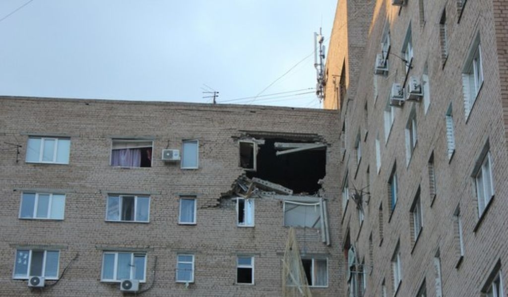 Из - за взрыва на ул.Алтайской губернатор, в Оренбургской области, введен режим чрезвычайной ситуации регионального характера Из - за взрыва на ул.Алтайской губернатор, в Оренбургской области, введен режим чрезвычайной ситуации регионального характера