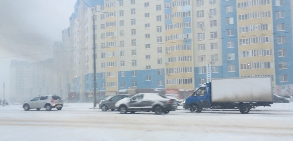 Оренбург завалило снегом Оренбург завалило снегом